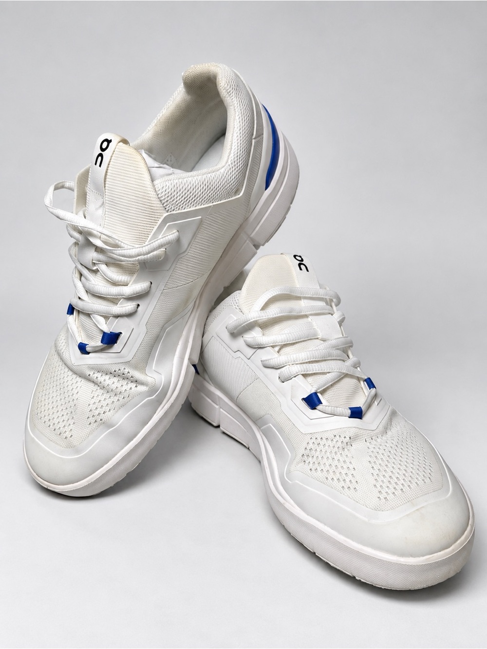 On THE ROGER Spin Men’s Sneakers White Blue Size 10 Tennis Shoes CloudTec